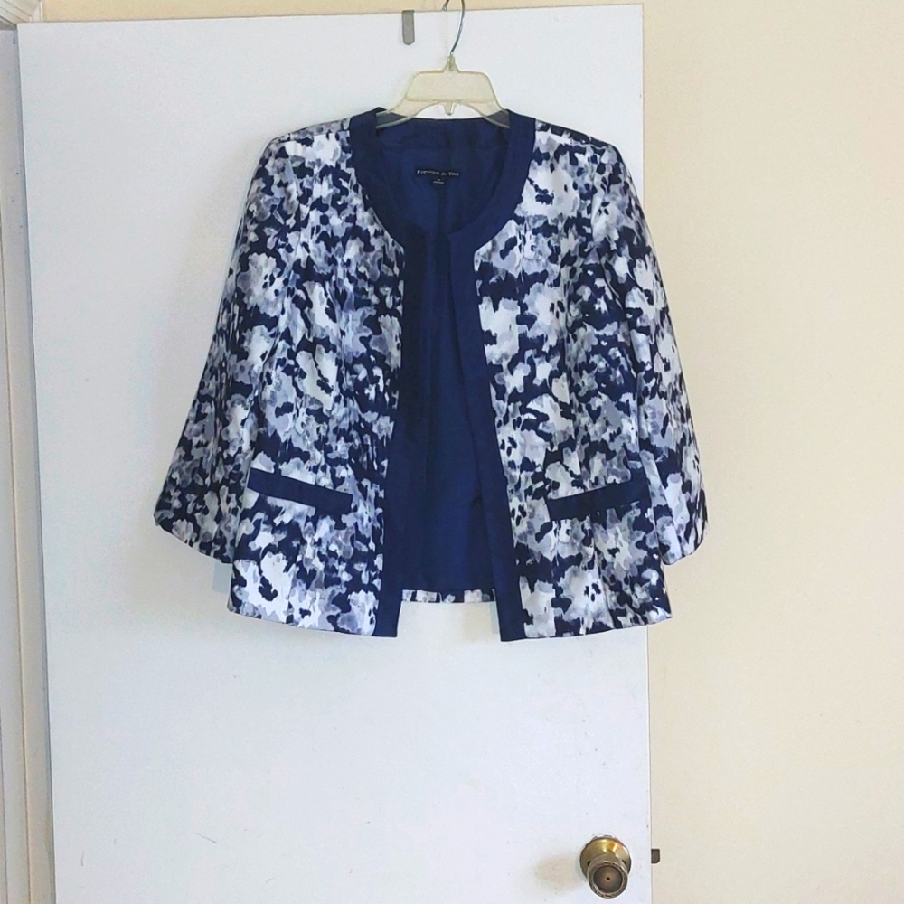 Size 14 Women's Preston and York Jacket